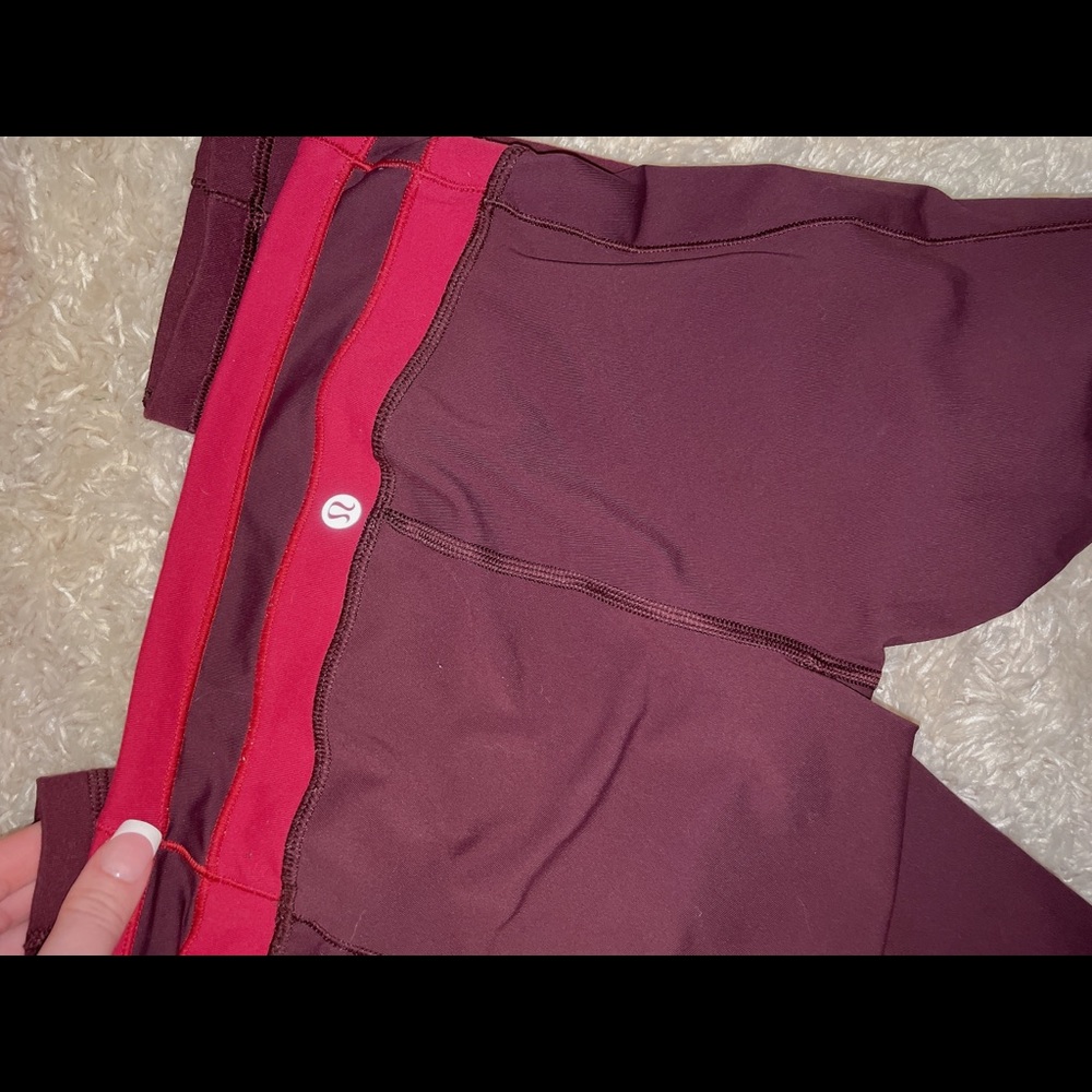 Lululemon maroon crop leggings - Picture 4 of 6